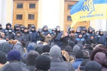 У Вінниці теж штурмують ОДА