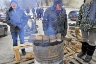 У Луцьку журналістів пустили до військової частини, яку пікетують активісти
