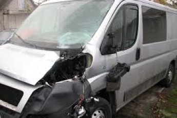 У Луцьку п'яний водій без прав протаранив зустрічне авто