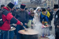 Луцькі студенти організували збір коштів, речей та продуктів для Майдану