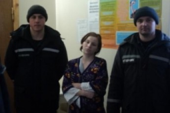 На Волині рятувальники на пожежній машині доставили породіллю у пологовий
