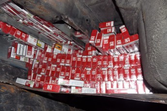 Дві іномарки, покинуті разом із контрабандою, у «Ягодині» оцінили в 90 тисяч