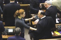 Регіонал у Раді побив Лесю Оробець, - ЗМІ