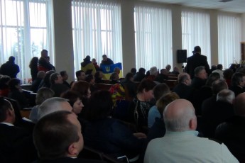 Як Луцький автомайдан «допомагав» голосувати депутатам у Маневичах