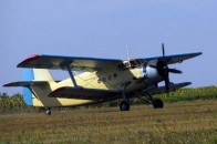Як пенсіонери на списаному літаку літали над Волинню