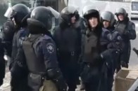«Беркутівців» вчать як впоратися з активістами Майдану