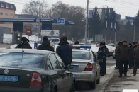 У Луцьку силовики заблокували в'їзд активістів