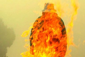 Під стінами прокуратури чоловік намагався вчинити акт самоспалення