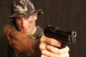 Волинські лісівники спіймали селянина з рушницею