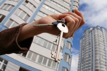 На Волині медпрацівникам подарували житло