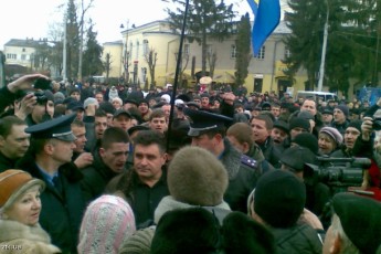 За сутички з працівниками ДАІ луцьким активістам загрожує кримінал