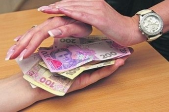 На Волині бухгалтер освіти незаконно нарахувала понад 22 тисячі премії