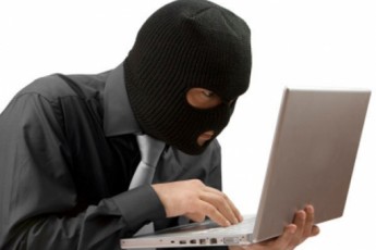 Як інтернет-шахраї «заробляють» на довірливих волинянах