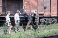 Волинянин розібрав залізничні рейки на металобрухт