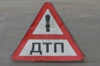 У Луцьку водій заїхав у чагарники та переконує, що винен хтось інший