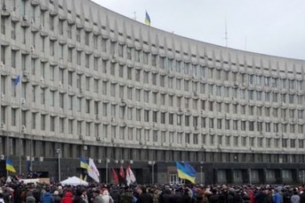 Біля п'яти тисяч лучан вирушили пікетувати ОДА