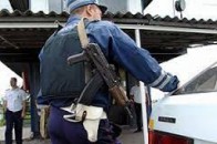 ДАІ-шників зібрали в групи і озброїли автоматами