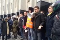 Гузь закликає не громити ОДА: «Нам завтра керувати тим усім»
