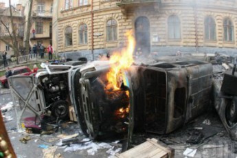 Як регіони реагують на події в Києві