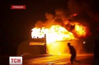 Селяни влаштували пропускний пункт: відловлюють «тітушок» та палять автобуси