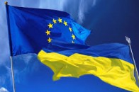 ЄС вже вводить візові та фінансові санкції проти української влади