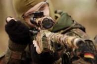 Снайпер підстрелив чоловіка, котрий просто гуляв з дружиною