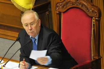 Рибак підписав постанову про виведення силовиків з Києва
