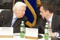 Пшонка втік, а на Захарченка вже чекає літак, - ЗМІ