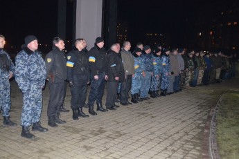 Нічну варту у Луцьку несуть півтисячі добровольців