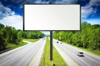 У Луцьку невідомі потрощили білборд