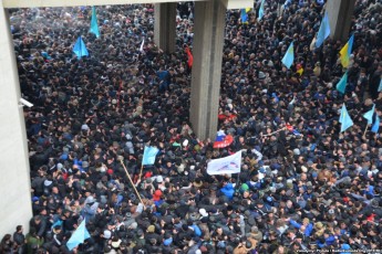 Парламент Криму захопили озброєні люди в масках