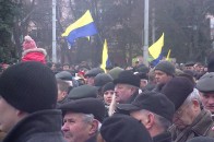 На Віче у Луцьку оголосили загальну мобілізацію та закликали брати в руки зброю