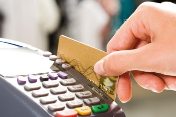 ПриватБанк ввів тимчасове обмеження на безготівковий розрахунок