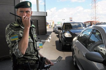 Прикордонники посилюють контроль на межі АР Крим