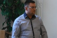 Замість того, щоб слухати як працюватиме кандидат на посаду заступника голови ОДА, «люстратори» допитувалися про його бізнес