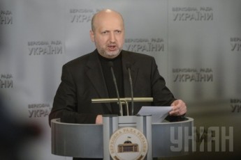 Турчинов зупинив референдум у Криму