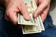 У Луцьку валютника спіймали «на гарячому»
