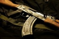 Невідомі розстріляли двох чоловіків прямо у кафе
