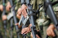 Коломойський пообіцяв забезпечити армію на південному сході України пальним, - ЗМІ