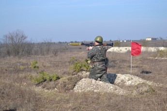 Як тренуються волинські військові-піхотинці