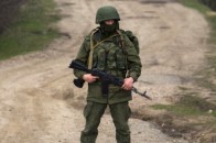 Російські військові штурмують військовий топографічний центр. Є поранені
