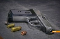 Українці розкуповують вогнепальну зброю і готуються до війни з Росією. ВІДЕО