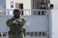 Російські військові готуються штурмувати авіабазу