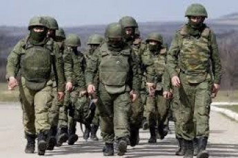Українські десантники залишають Крим