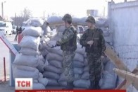 На кордоні з Придністров'ям скупчились російські війська і з'явились БТРи. ВІДЕО