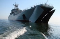 Російські окупанти штурмують десантний корабель