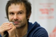Українські студенти просять Вакарчука балотуватись на пост президента