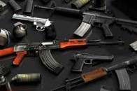 У затриманих столичних злочинців вилучили арсенал зброї