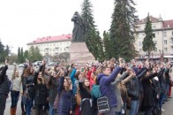 В Луцьку організували флешмоб на підтримку української армії