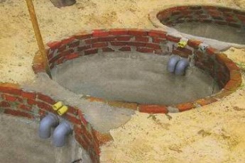 Чому в селі під Луцьком нестерпний сморід та антисанітарія